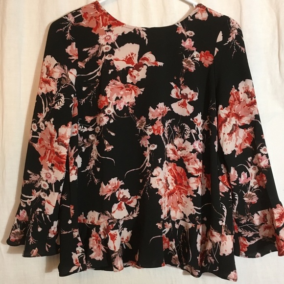 BB Dakota Floral All Over Peplum Waist Blouse Womens M Bell Sleeve Gypsy Boho - Picture 2 of 8